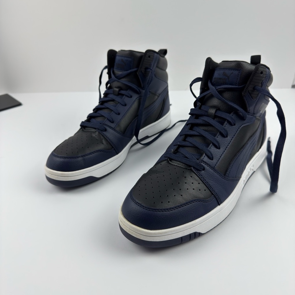 Puma Men's Navy and Black High-Top Sneakers